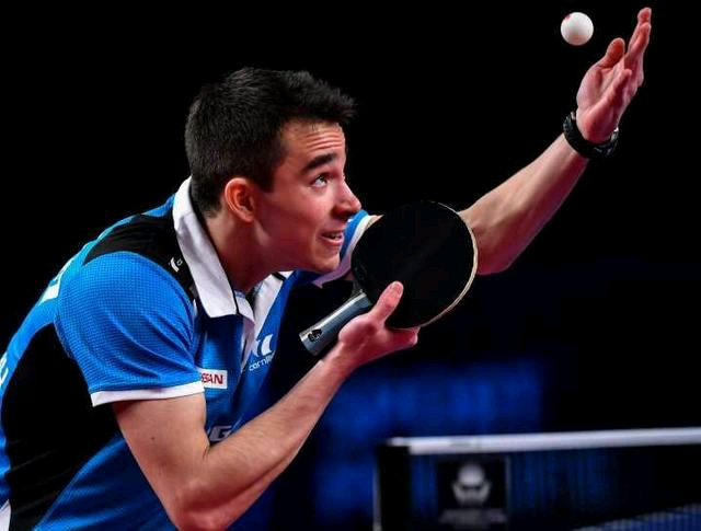 位列第二的 位列第二的